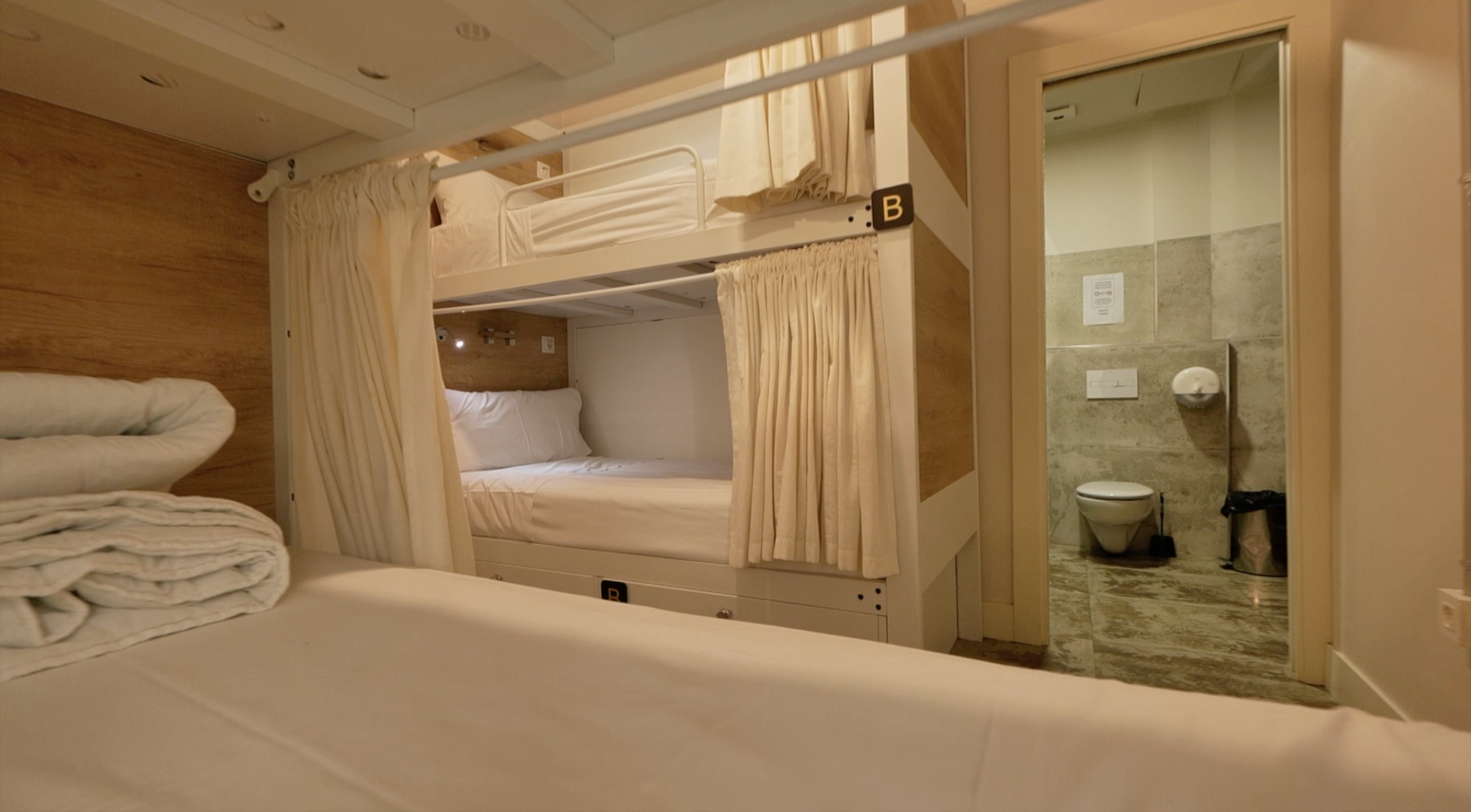 4u granada hostel centro litera